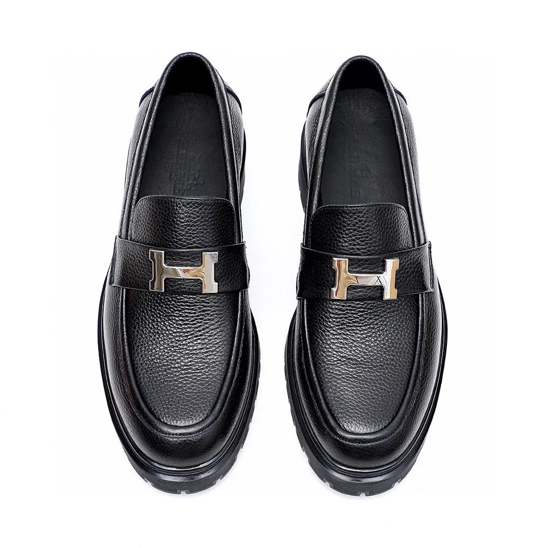 Men's shoes 💰680 💐[HERMES] popular men's shoes counter original items! The world's top brands...Luxury quality...//Fashion and high-end footwear 👍💪🏻...give you a low-key luxury comfort experience👍. The upper is made of pure Italian-imported original top-layer pebbled cowhide. Sweat-absorbent cowhide leather lining. Comfortable and breathable. The original rubber-plastic flower foam light outsole is high-end and classy. Luxurious and noble!! .. OEM factory shipment [Hug] stall.. Original plate. Welcome to taste..39-45 (38.45.46🉑️Customized)